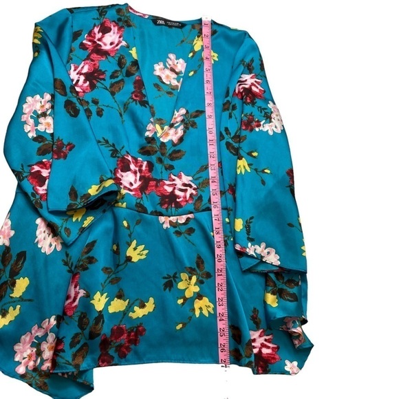 Zara Blouse Teal Floral V-neck with Peplum Sz Medium - Picture 11 of 11